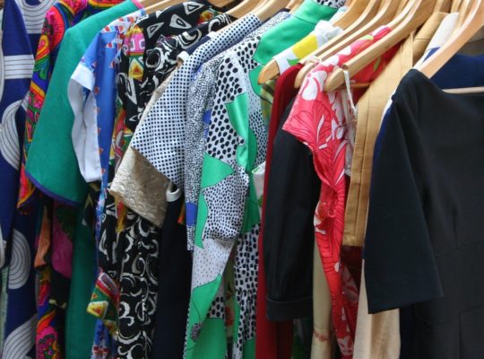 Hoe vaak moet je eigenlijk nieuwe kleding kopen?